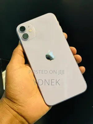 Photo - Apple iPhone 11 64 GB Purple