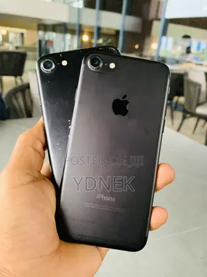 Apple iPhone 7 32 GB Black