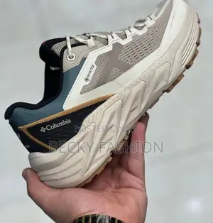 Columbia Goretex Waterproof Shoes