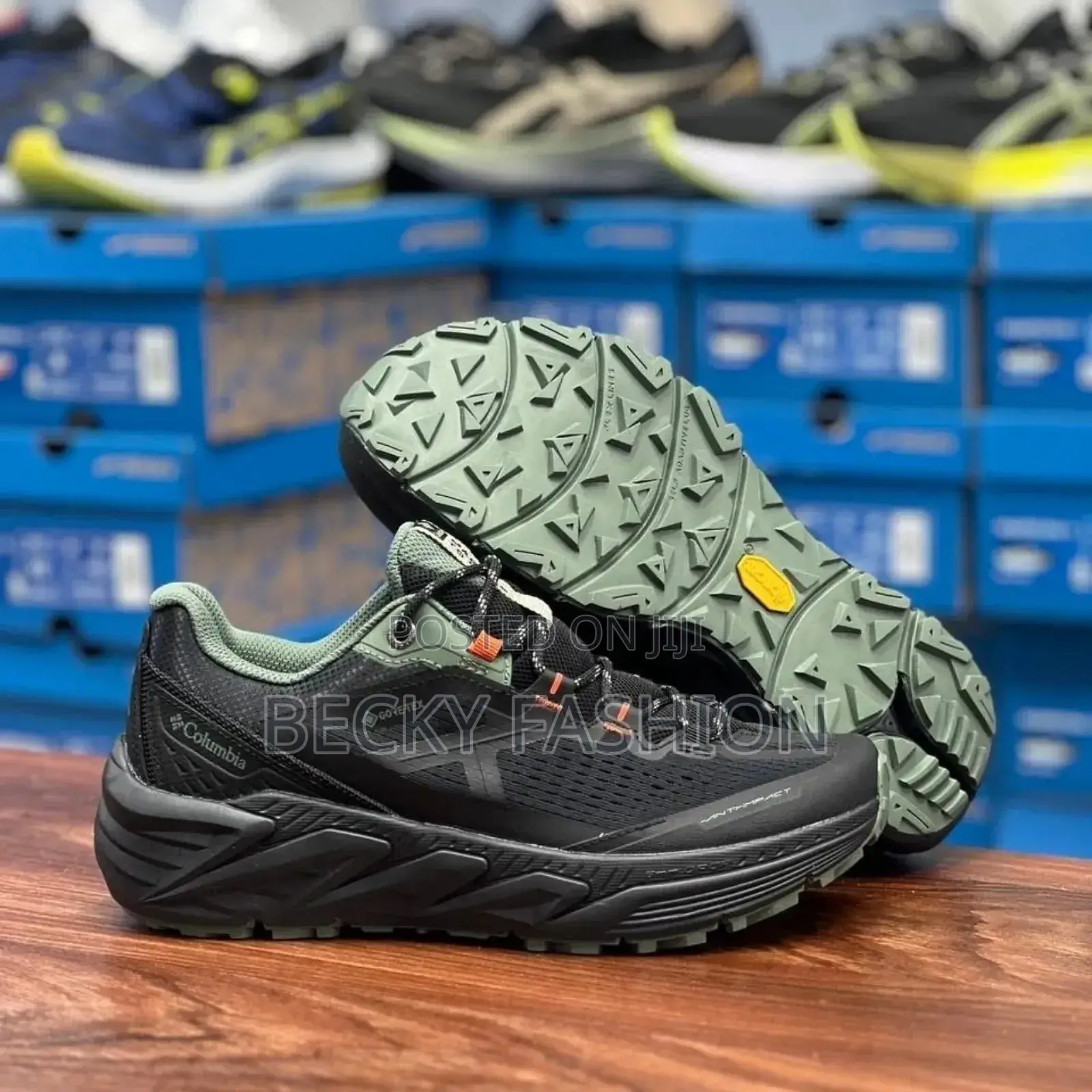 Columbia Goretex Waterproof Shoes