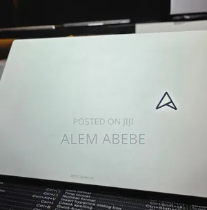 New Laptop Asus Zenbook 14 UX434 16GB Intel Core I7 SSD 512GB