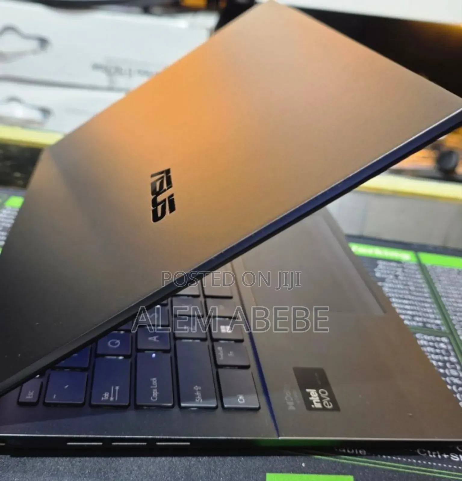 New Laptop Asus Zenbook 14 UX434 8GB Intel Core I5 SSD 512GB