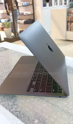 New Laptop Apple MacBook Air 2020 M1 16GB Apple M1 SSD 256GB