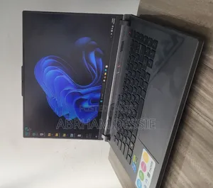 New Laptop Asus 16GB Intel Core I7 SSD 1T