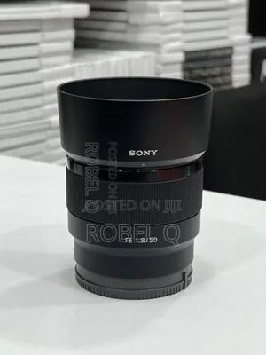 Photo - Sony 50mm Prime F1.8 for Mirrorless Camera