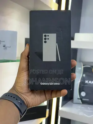 New Samsung Galaxy S24 Ultra 256 GB