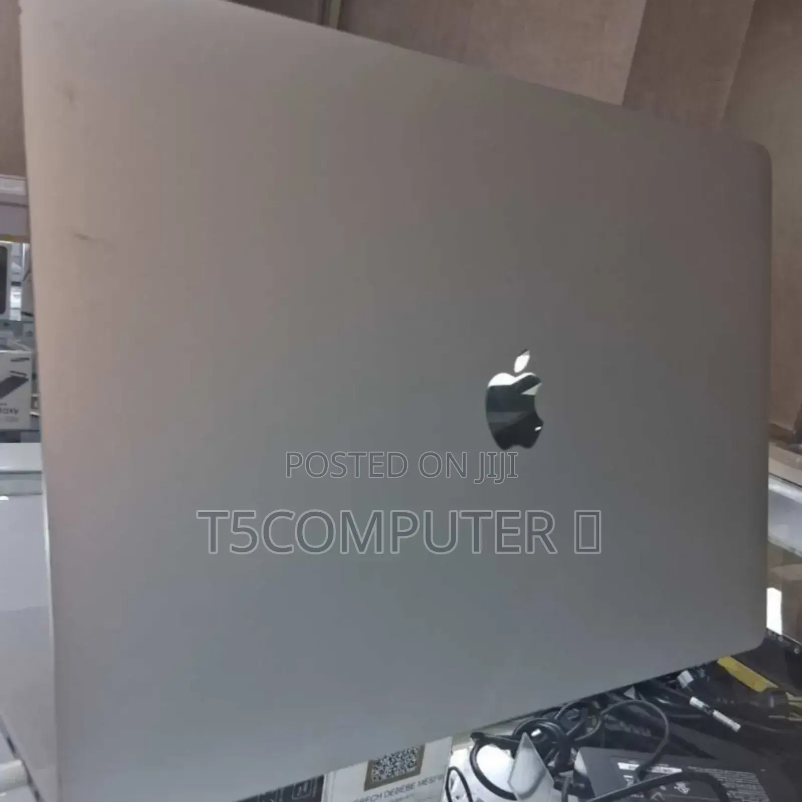 New Laptop Apple MacBook Pro 2019 16GB Intel Core I7 SSD 512GB