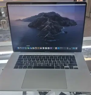 New Laptop Apple MacBook Pro 2019 16GB Intel Core I7 SSD 512GB