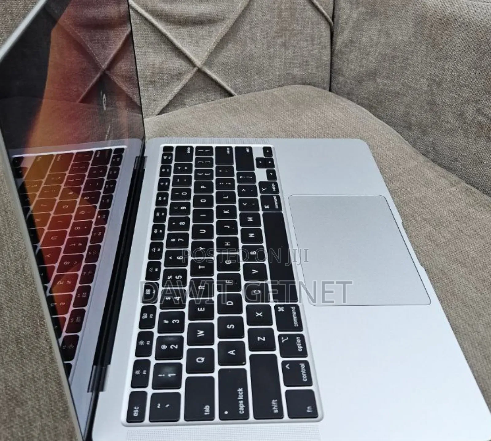 New Laptop Apple MacBook Air 2020 M1 8GB Intel Core I5 SSD 512GB