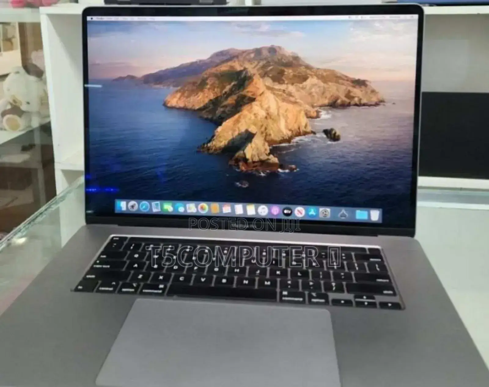 New Laptop Apple MacBook Pro 2019 32GB Intel Core I9 SSD 512GB