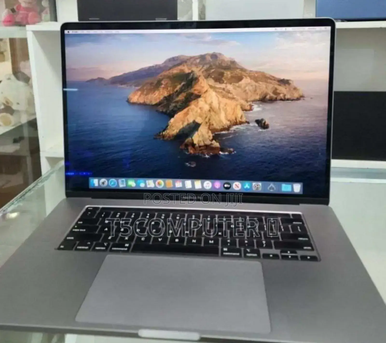 New Laptop Apple MacBook Pro 2019 32GB Intel Core I9 SSD 512GB