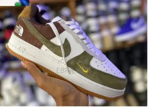 Photo - Nike the North Face Guchi