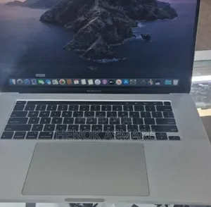 Photo - New Laptop Apple MacBook Pro 2019 16GB Intel Core I7 SSD 512GB