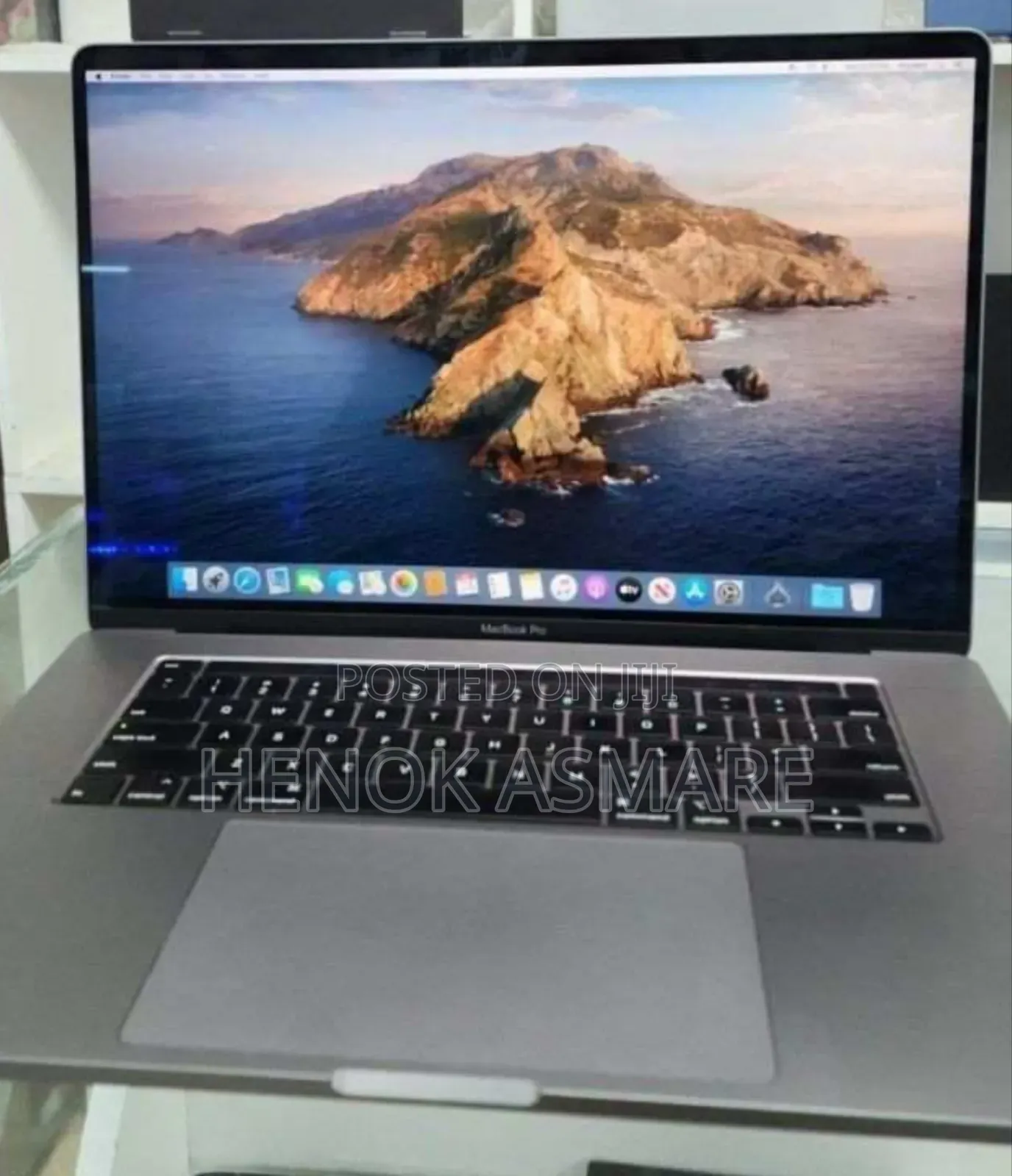 New Laptop Apple MacBook Pro 2019 32GB Intel Core I9 SSD 512GB