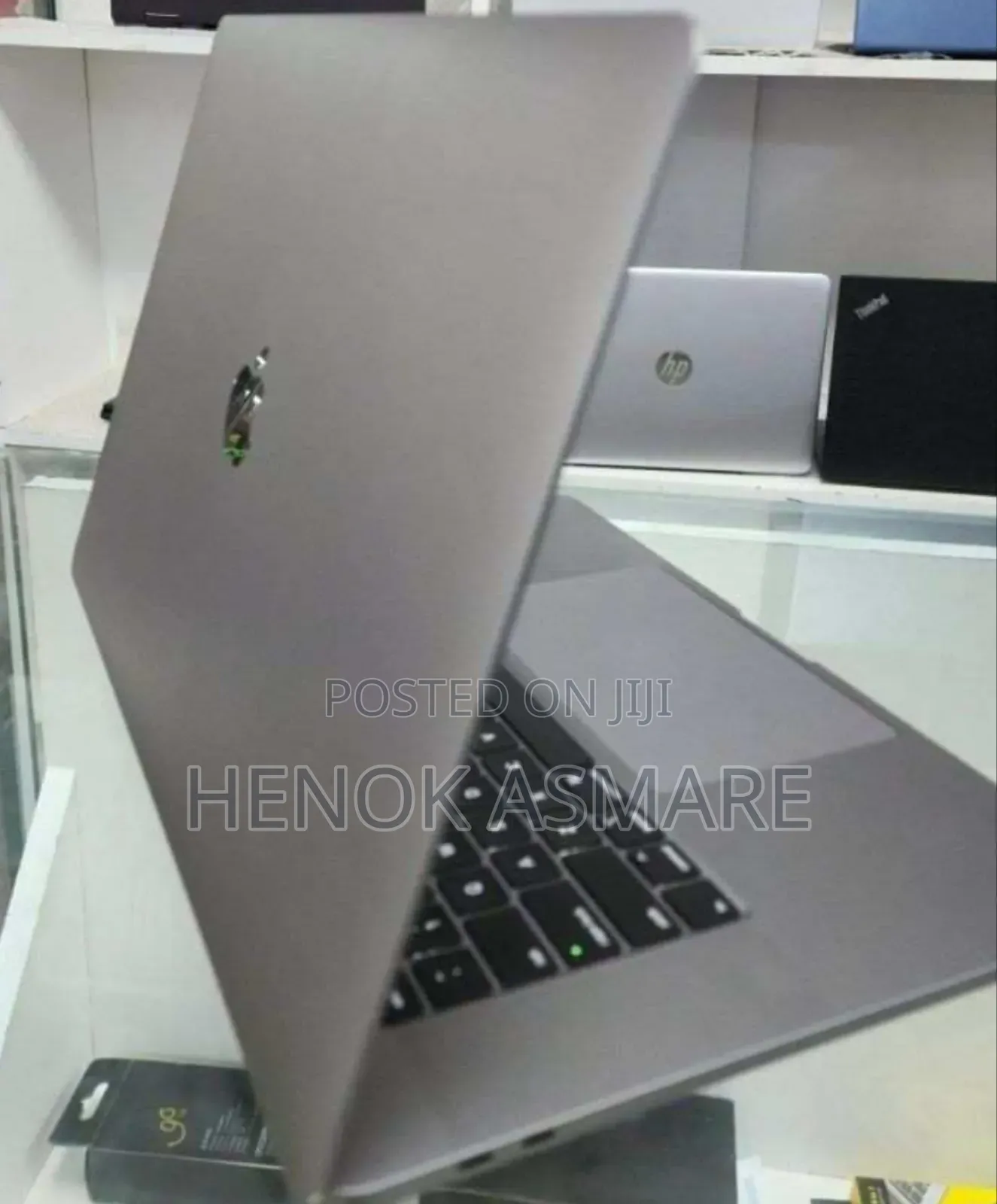 New Laptop Apple MacBook Pro 2019 32GB Intel Core I9 SSD 512GB