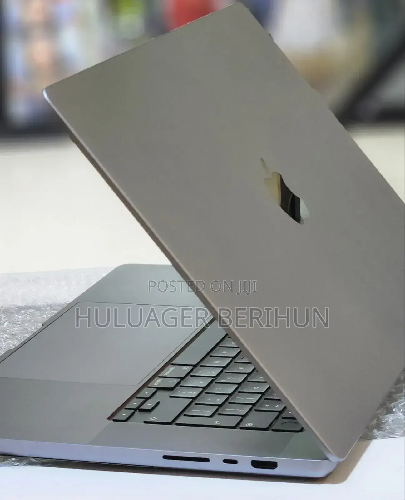 New Laptop Apple MacBook Pro M1 12GB Intel Core I7 SSD 1T
