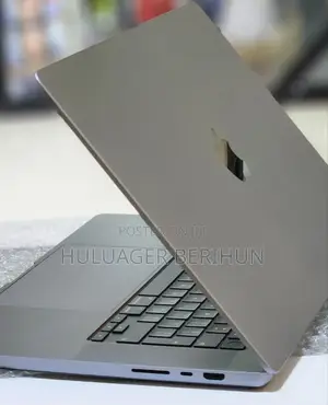 New Laptop Apple MacBook Pro M1 12GB Intel Core I7 SSD 1T
