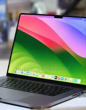 New Laptop Apple MacBook Pro M1 12GB Intel Core I7 SSD 1T