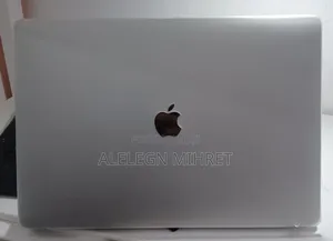 New Laptop Apple MacBook 2018 32GB Intel Core I9 SSD 1T