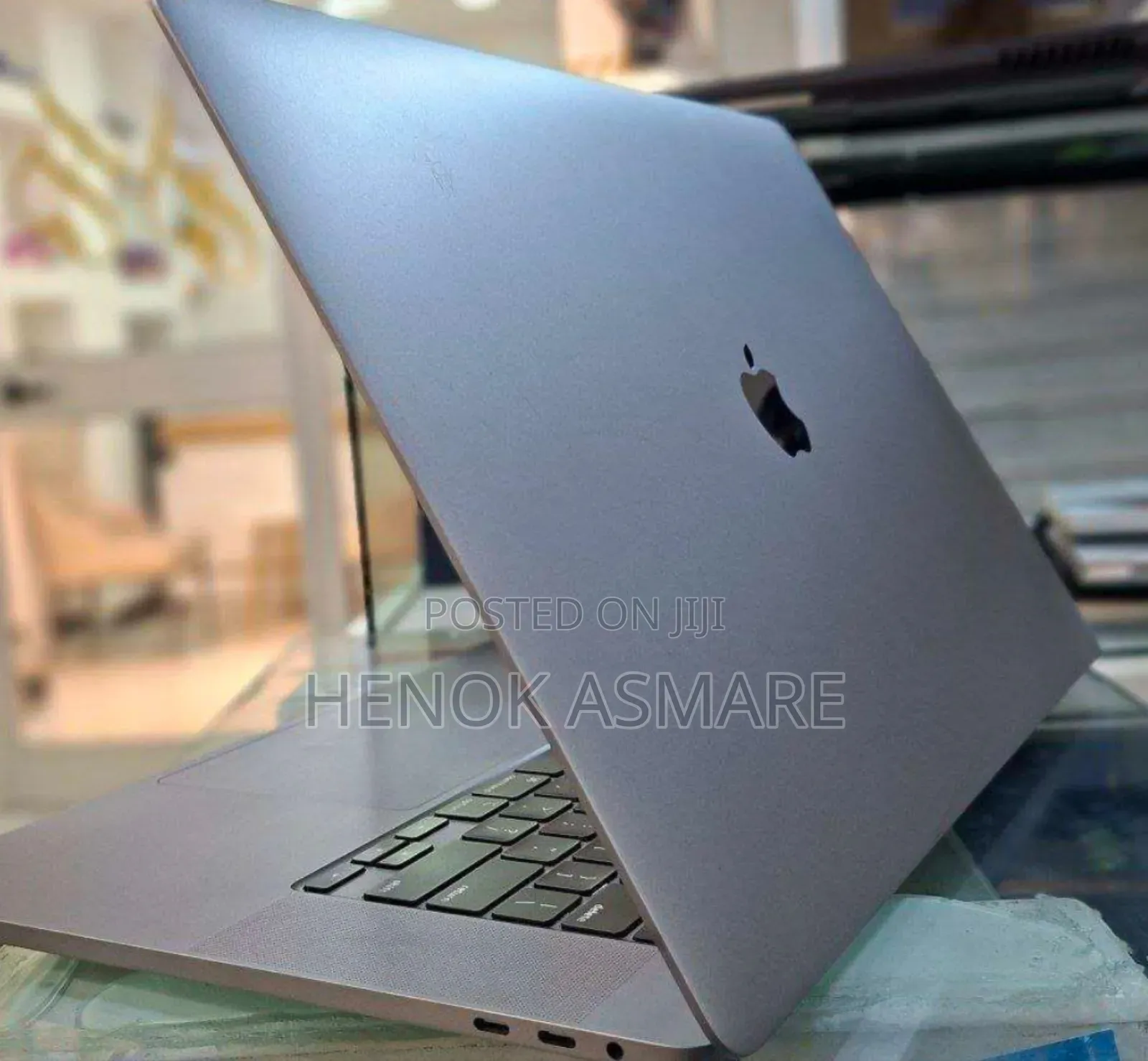 New Laptop Apple MacBook Pro 2019 32GB Intel Core I9 SSD 512GB