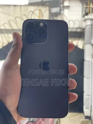 Photo - Apple iPhone 14 Pro Max 256 GB Purple