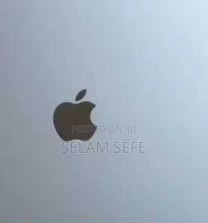 New Laptop Apple MacBook Pro 2017 16GB Intel Core I7 SSD 256GB