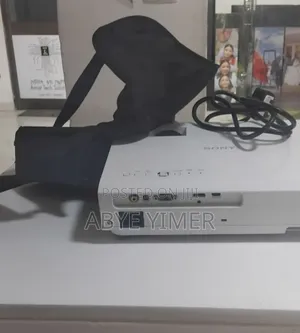 High Quality Sony Dx 102 Projector Brand New Sony Projector Model Vpl-