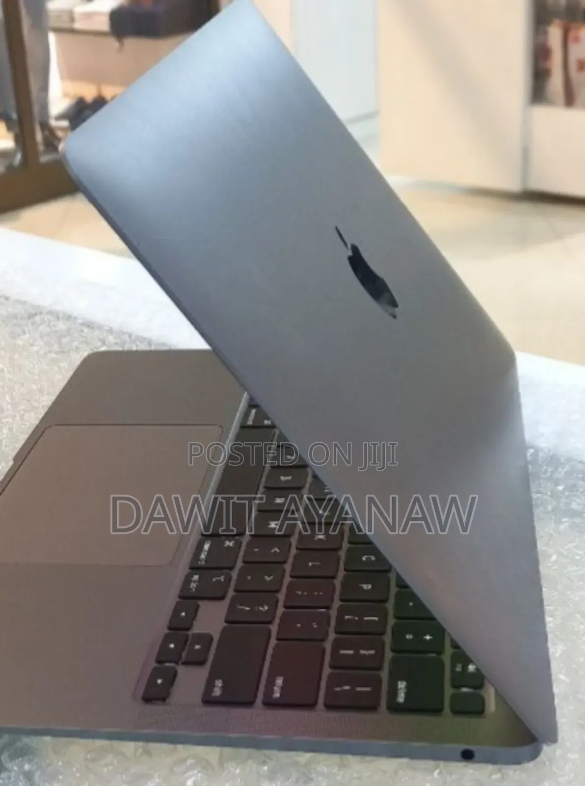 New Laptop Apple MacBook Air 2020 8GB Intel Core I5 SSD 256GB