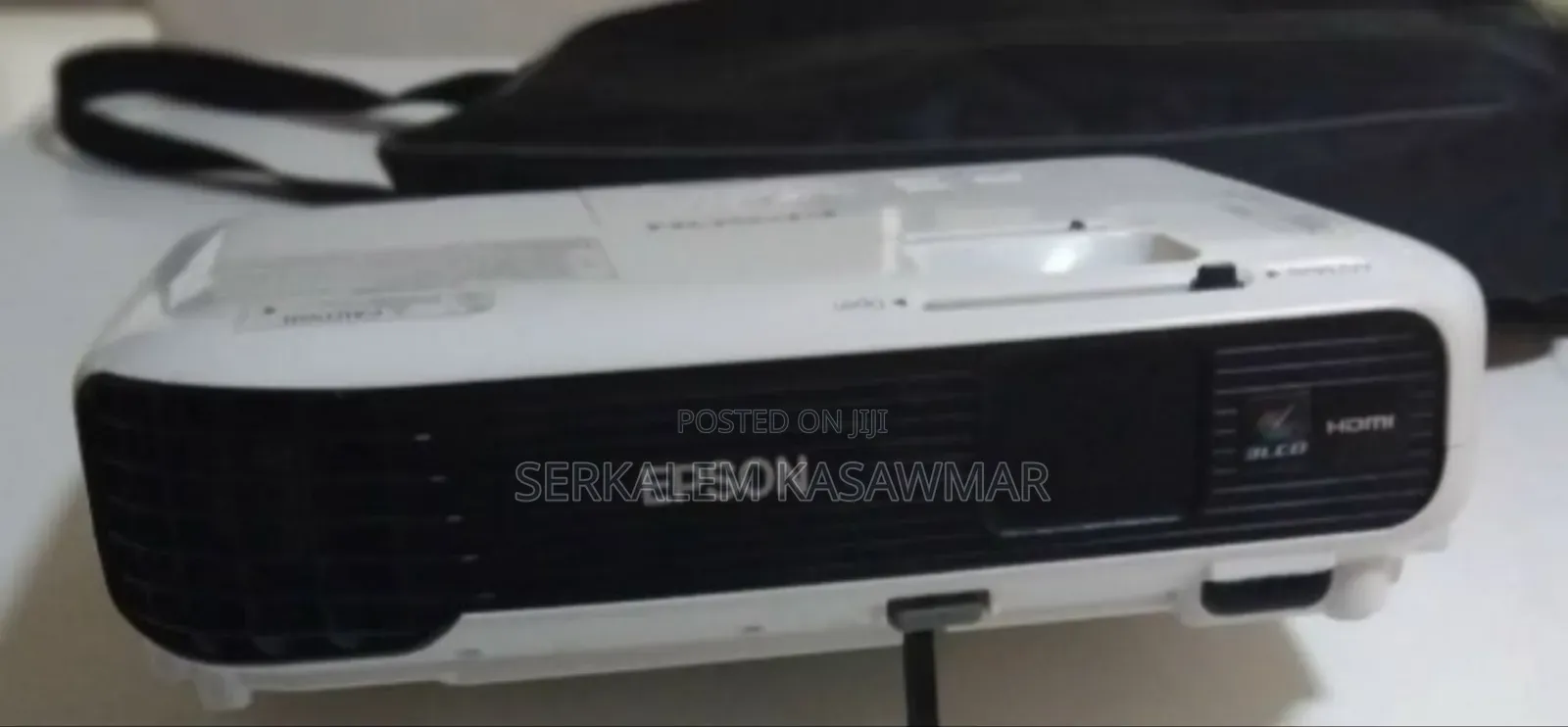 1epson Projector Model Name: Eb-S04 Hardware Interface: