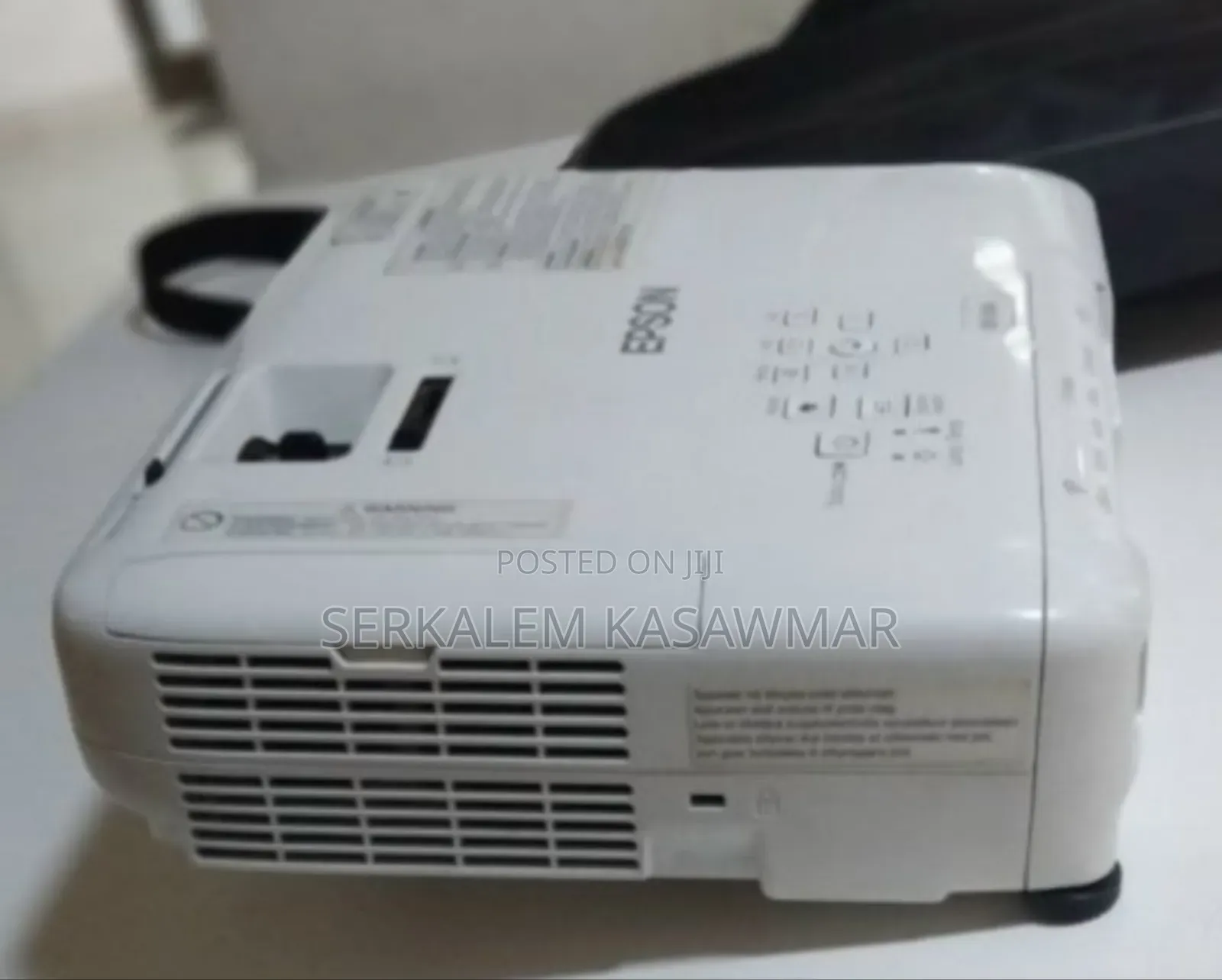 1epson Projector Model Name: Eb-S04 Hardware Interface: