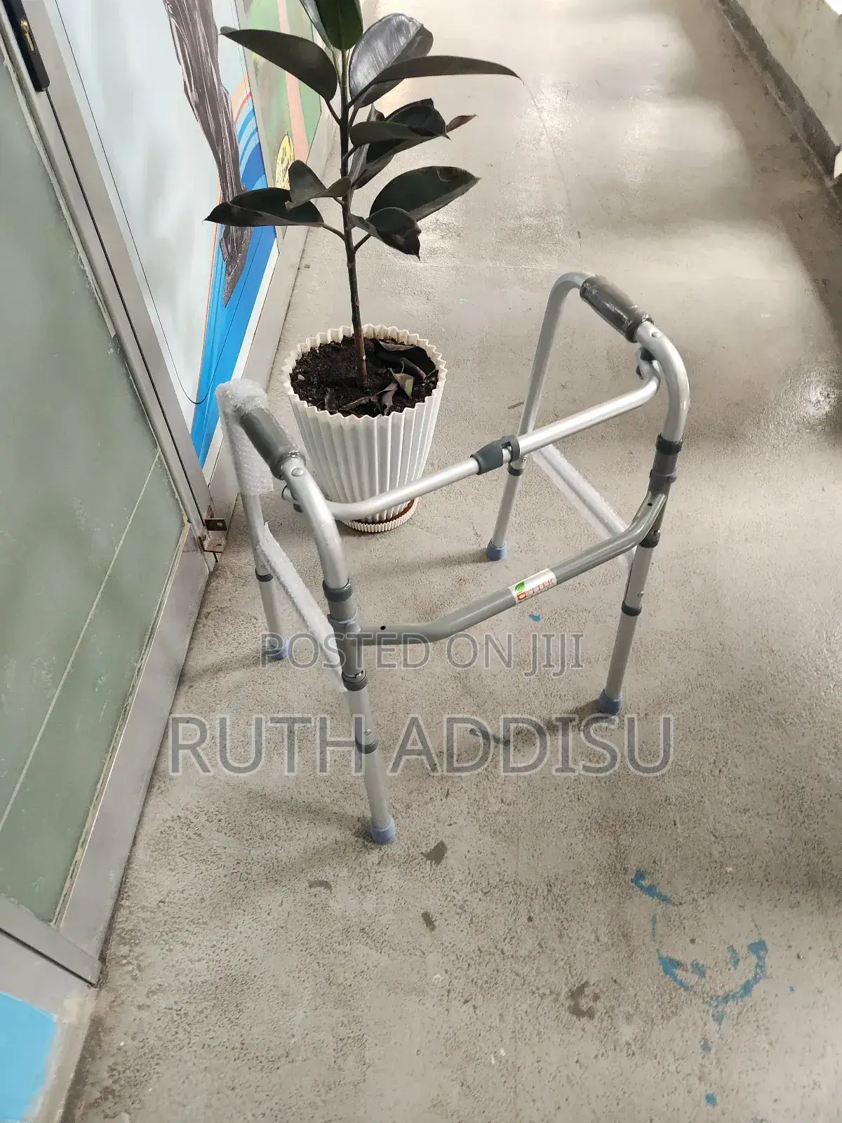 Almunium Walker懲治foldable Brand New Walker网了medical Walker䐭你walker New