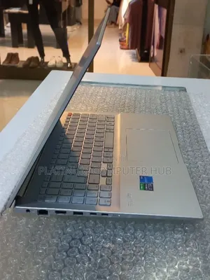 New Laptop Asus VivoBook 15 X505BA 16GB Intel Core I5 SSD 512GB