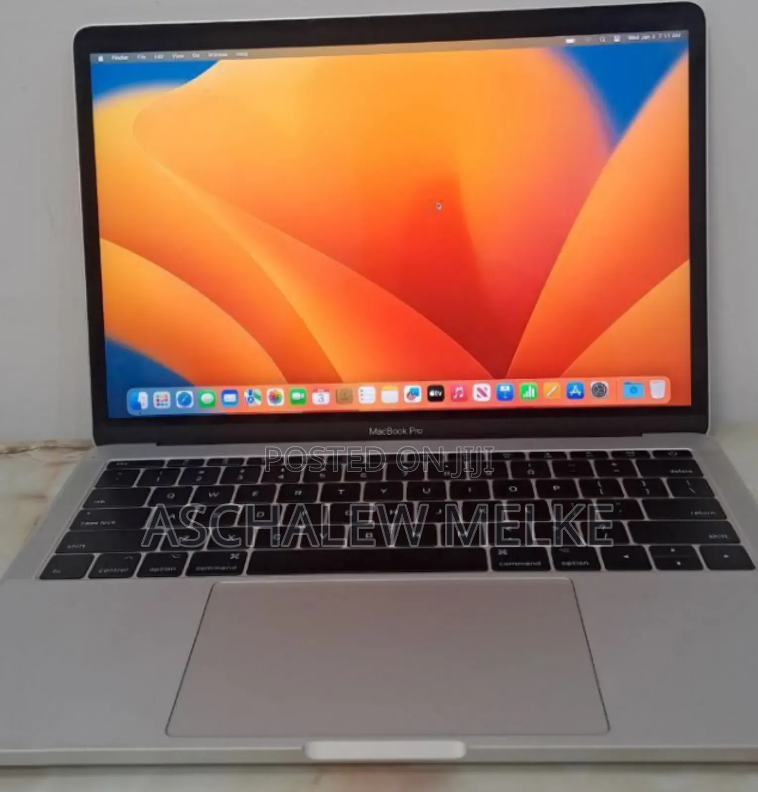 New Laptop Apple MacBook Pro 2017 8GB Intel Core I5 SSD 128GB