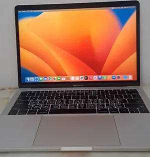 New Laptop Apple MacBook Pro 2017 8GB Intel Core I5 SSD 128GB