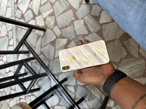 Apple iPhone X 64 GB White