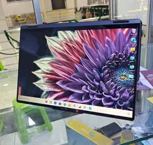 New Laptop Lenovo Yoga 7i 16GB Intel Core I7 SSD 1T