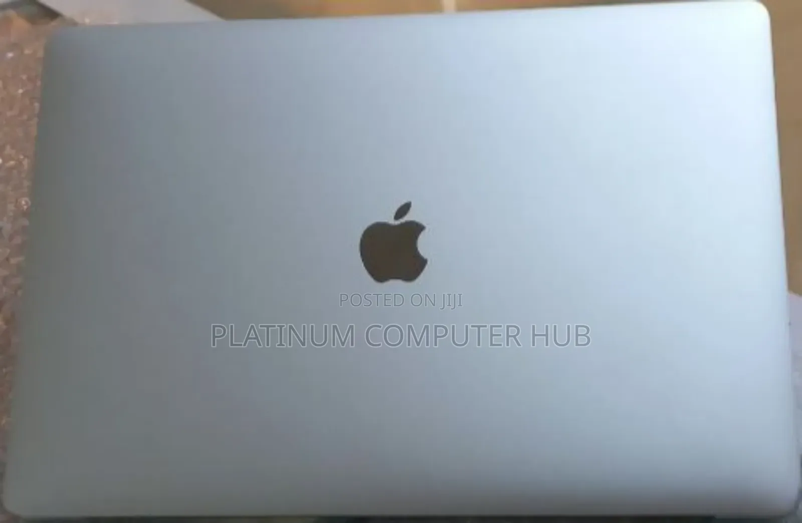 New Laptop Apple MacBook Pro 2017 16GB Intel Core I7 SSD 256GB