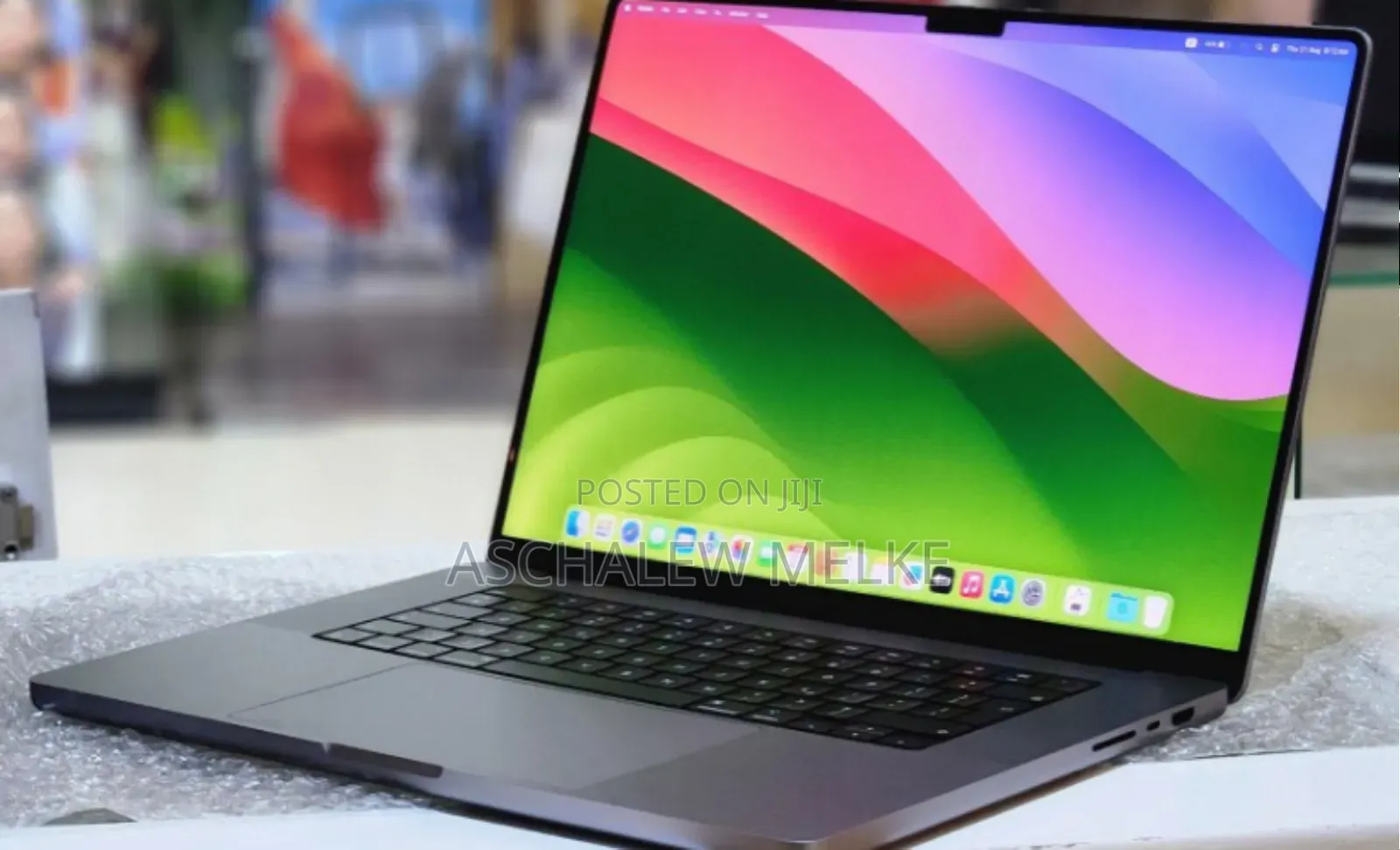 New Laptop Apple MacBook Pro 2021 M1 32GB Apple M1 Max SSD 512GB