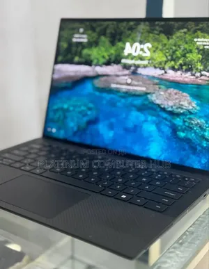 New Laptop Dell Precision 15 5520 32GB Intel Core I7 SSD 1T