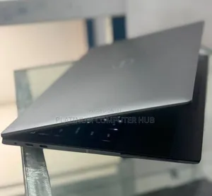 New Laptop Dell Precision 15 5520 32GB Intel Core I7 SSD 1T