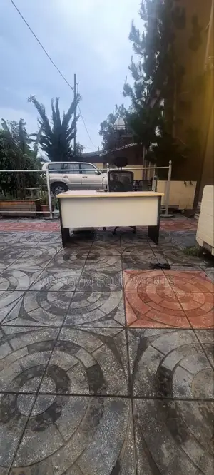 L-Shaped Executive Office Desk – Strong Spacious