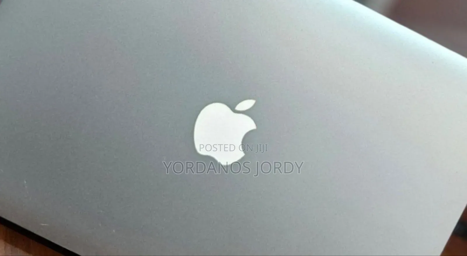 New Laptop Apple MacBook Air 2015 8GB Intel Core i5 SSD 256GB