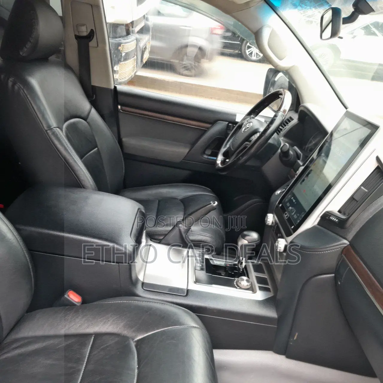 Toyota Land Cruiser 4.5 V8 GXR 2020 White