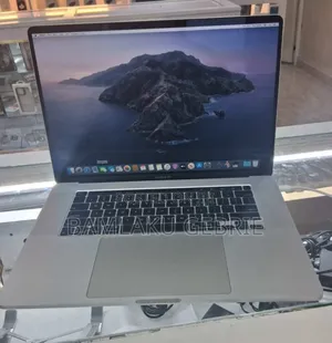New Laptop Apple MacBook Pro 2019 16GB Intel Core I7 SSD 512GB