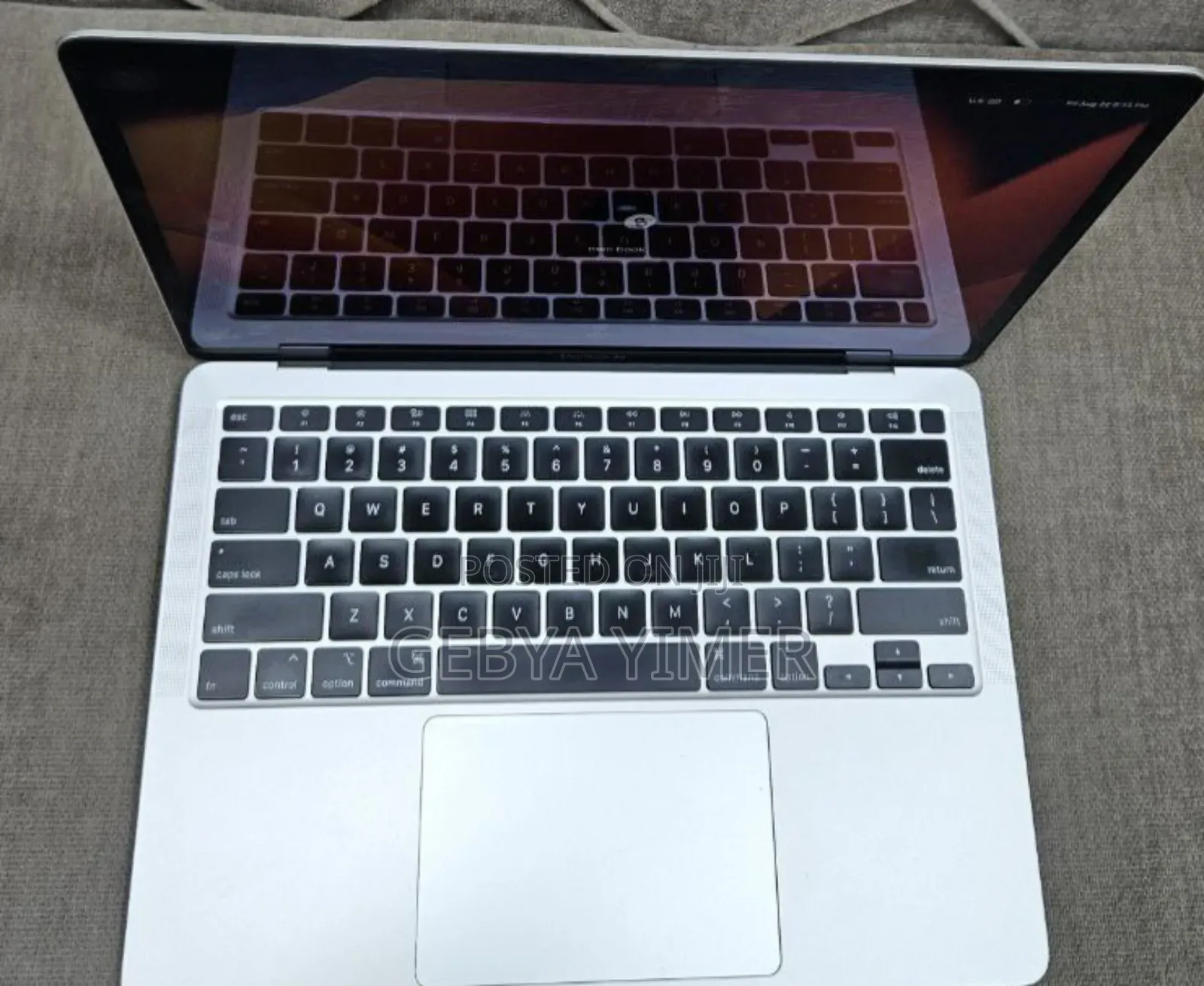 New Laptop Apple MacBook Air 2020 M1 8GB Intel Core I5 SSD 512GB
