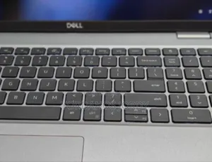 New Laptop Dell Latitude 15 5000 16GB Intel Core i7 SSD 512GB