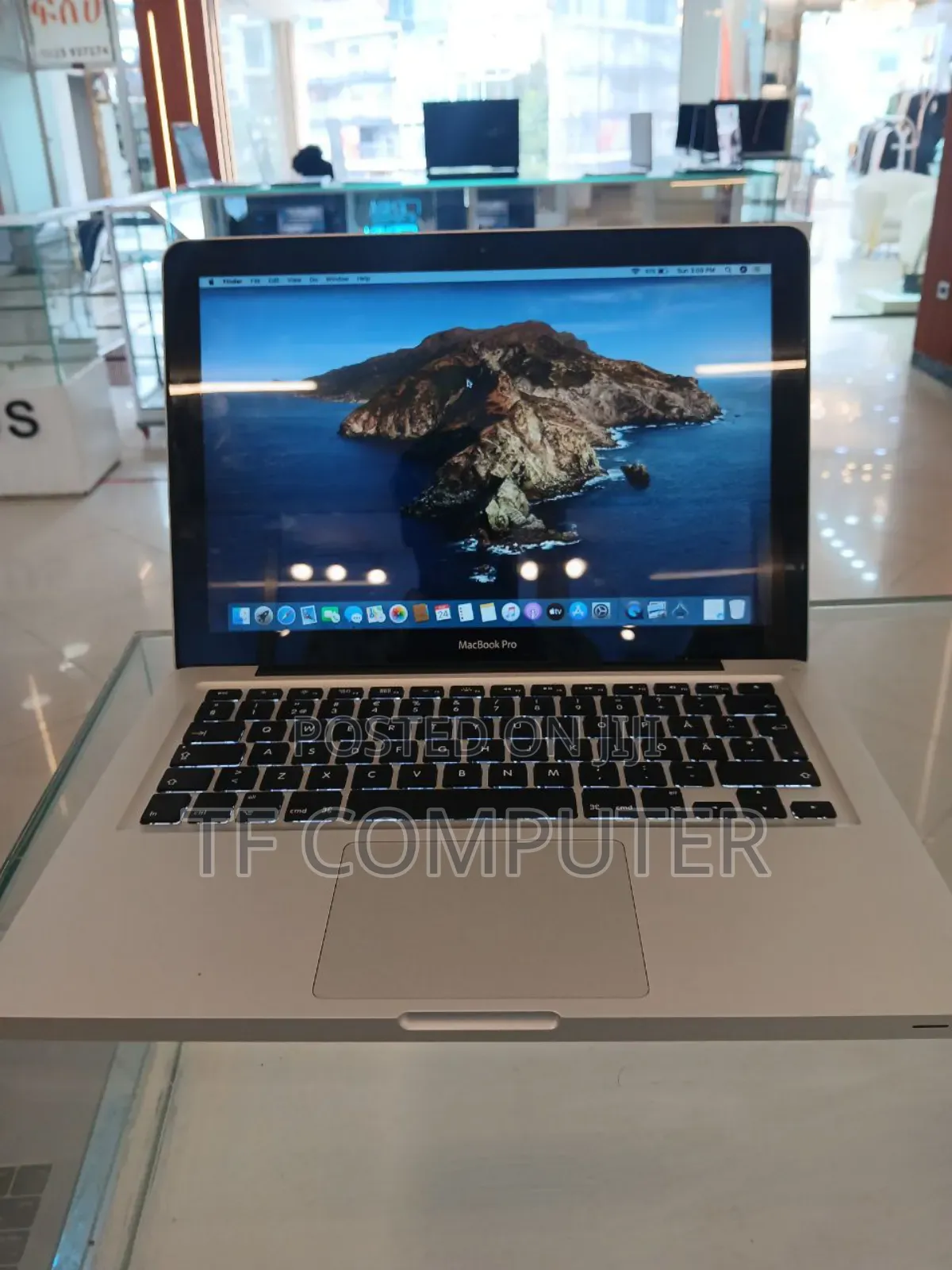 New Laptop Apple MacBook Pro 2012 4GB Intel Core I5 SSD 256GB