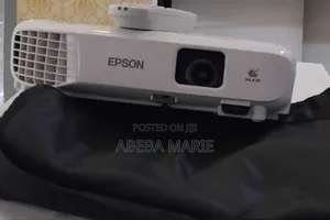 Photo - Epson Projector
Model Name: Eb-E01 
Hardware Interface: Vga,