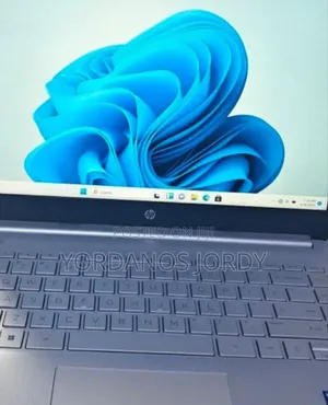 New Laptop HP 8GB Intel Core i7 SSD 1T