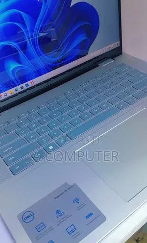 New Laptop Dell Inspiron 15 16GB Intel Core I7 SSD 1T